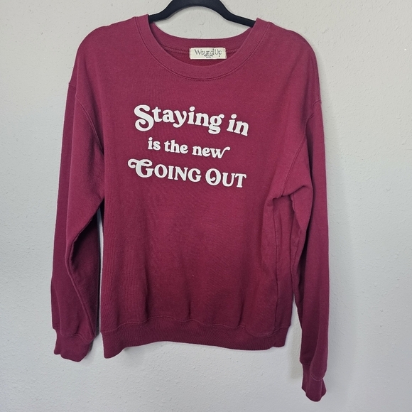 Wound Up Sweatshirt Womens Medium 7-9 Maroon White Funny Graphic Cozy‎ Fall Vibe - Picture 1 of 7